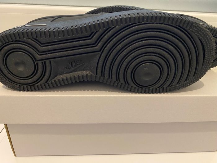 Baskets Nike  Air force one  Neuve - photo numéro 3
