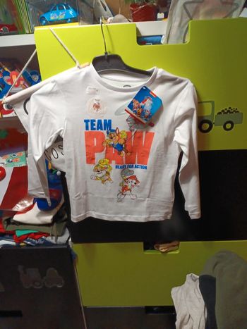 Tee-shirt neuf pat patrouille  4 5 ans pas de vinted go