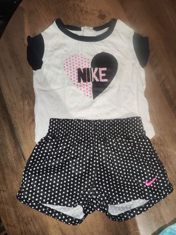 Lot de vêtements taille 18 mois été