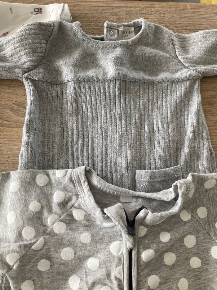 Lot de pyjamas - photo numéro 3