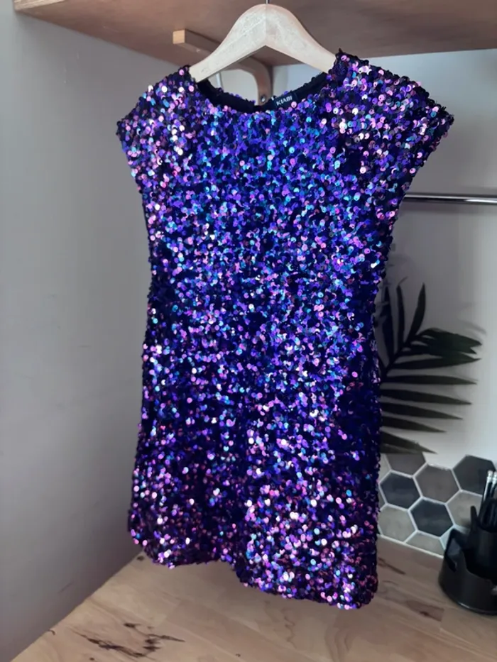 💜 Robe sequins violette • Kiabi • 6 ans 💜 - photo numéro 2