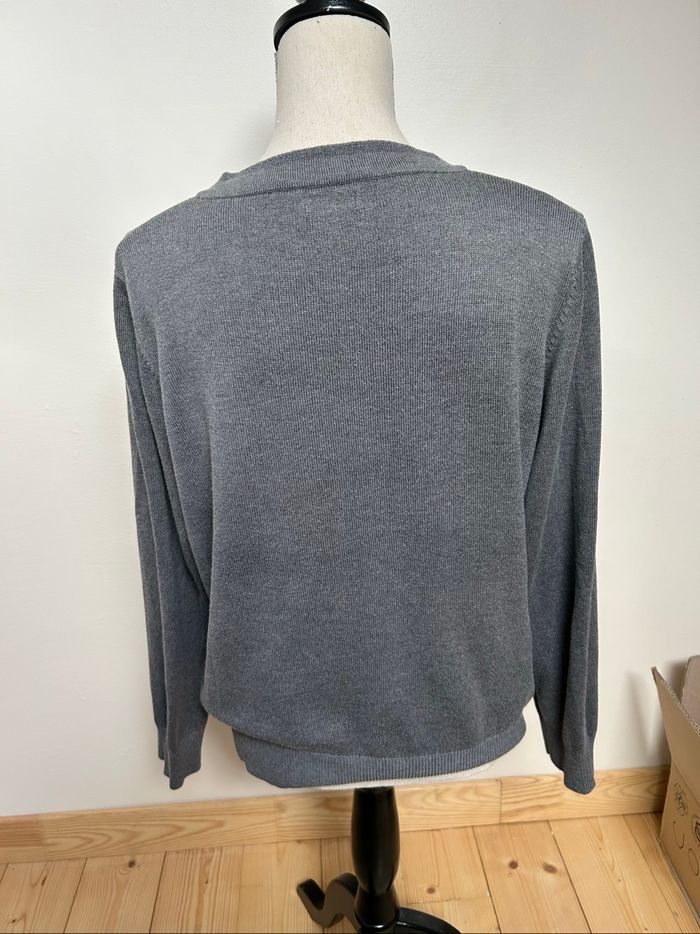 Pull col V gris - taille XL (42) - photo numéro 2