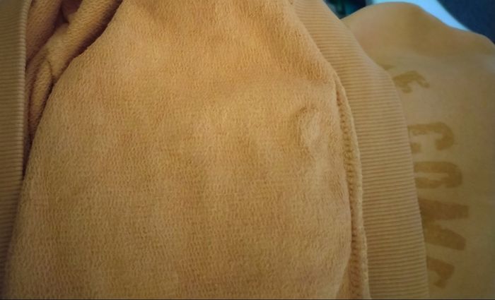 Sweat à capuche avec deux poches "Tape à l'œil" en très bon état - photo numéro 5