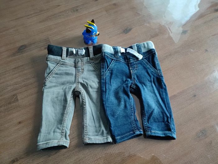 2 jeans bleu et gris