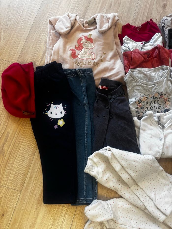 Lot vêtements fille 24 mois et 2 ans - photo numéro 2