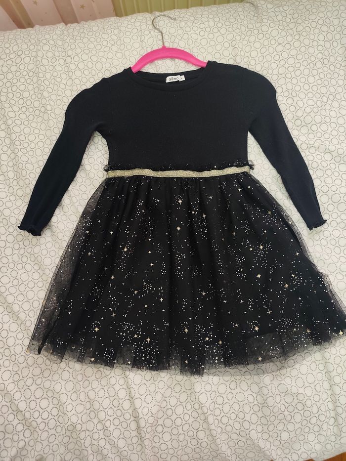 Robe noire fillette 4ans
