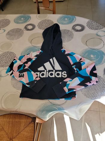 Sweat à  capuche adidas
