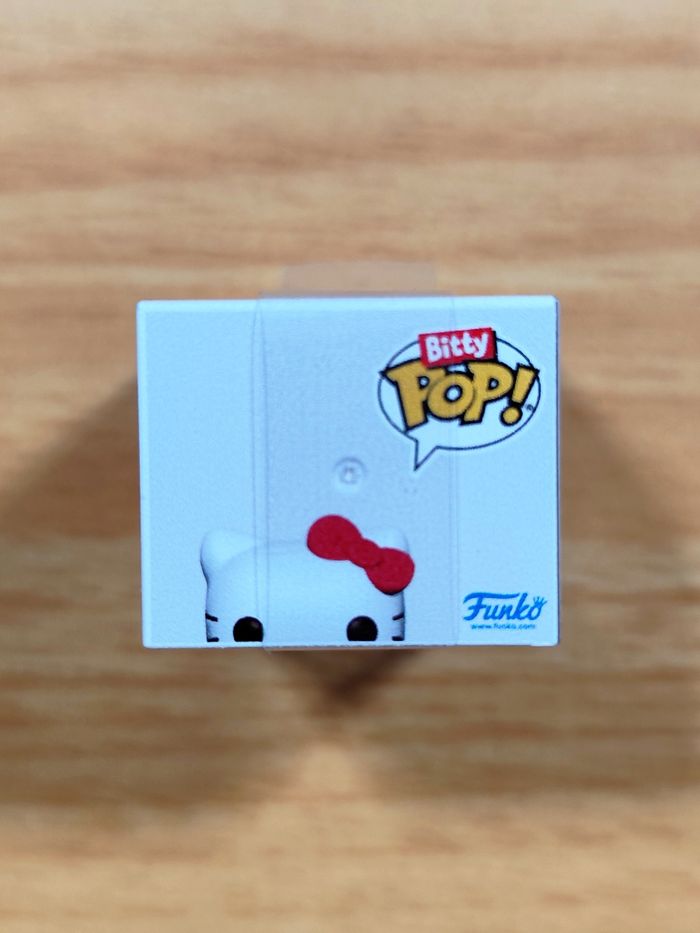 Bitty Pop! Hello Kitty and Friends - Hello Kitty GOLD (Édition Spéciale) - photo numéro 5