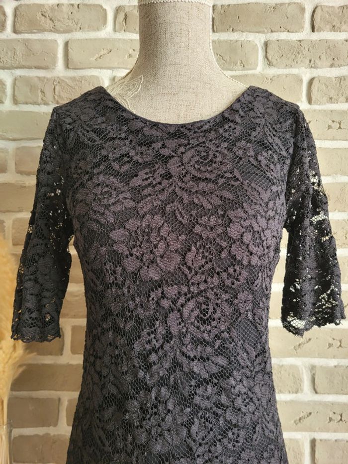 Jolie robe en dentelle florale noire Etam - Romantique chic - photo numéro 2