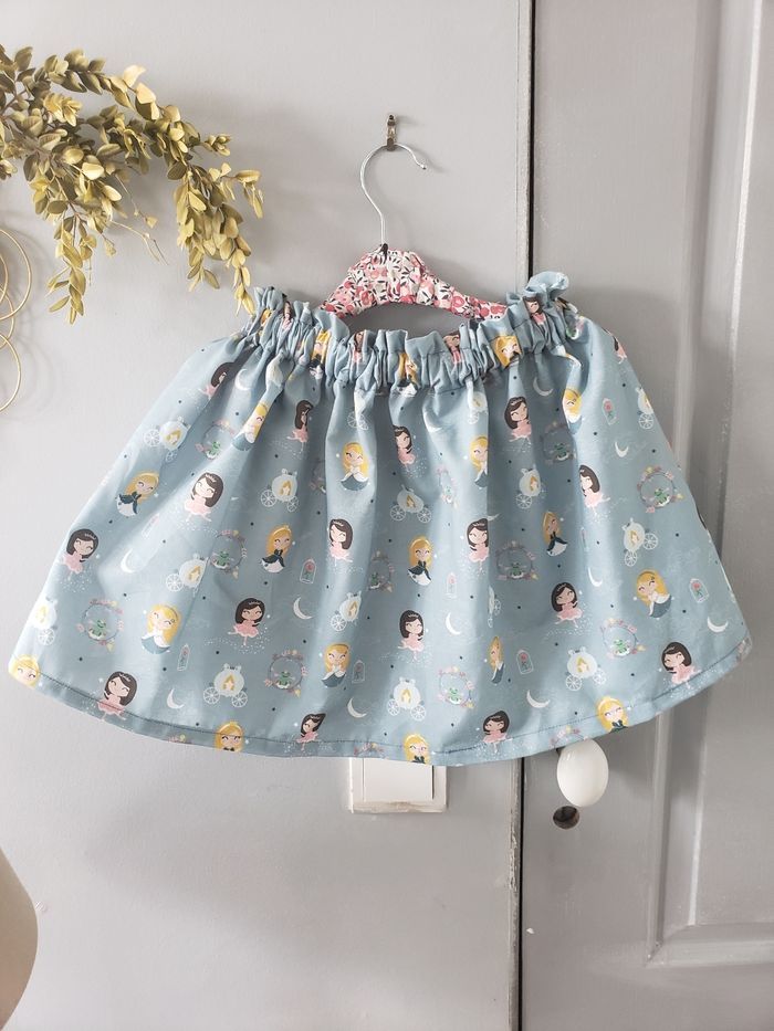 Jupe princesses taille 6 ans
