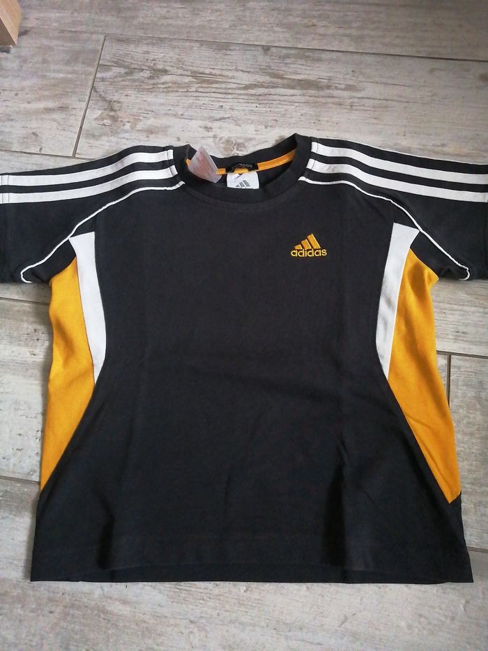 T shirt Adidas 6 ans