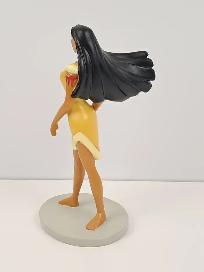 Figurine Pocahontas de Walt Disney - photo numéro 4
