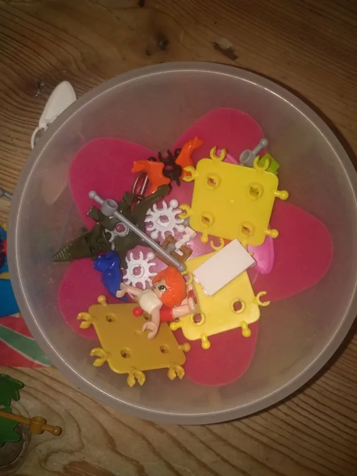 Lot divers Accessoires Kinder - photo numéro 4