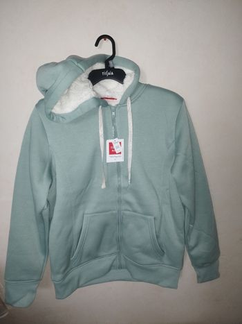 Sweat capuche zippé molletonné femme