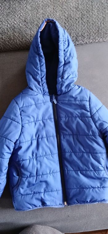 Lot lot d'une doudoune kiabi une veste sergents majort, une veste lulu castagnettes et un pull et gilet timberland 