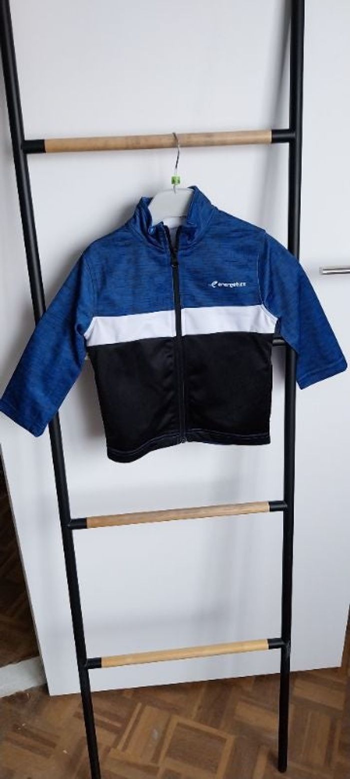 Veste de survêtement taille 3 ans