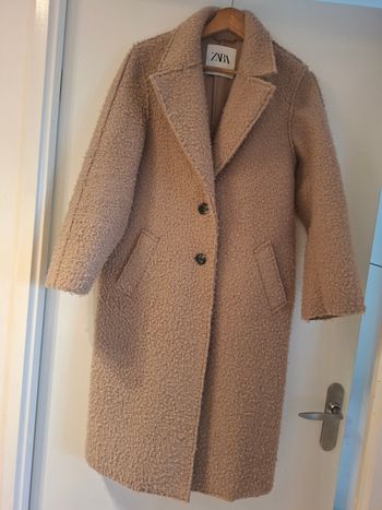Manteau long ZARA effet bouclé / moutonné - Beige - Taille S (36)