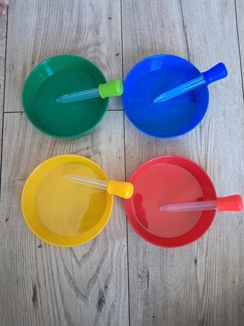 Kit activités sensorielles couleurs et motricite fine avec les comptes gouttes