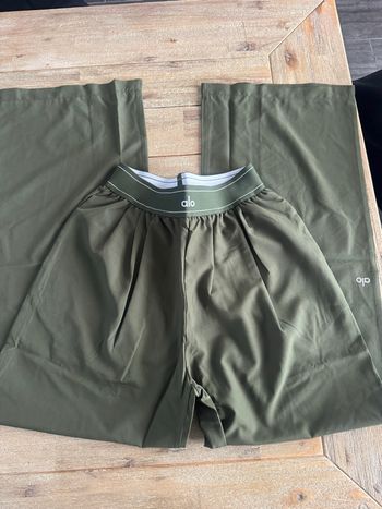 pantalon alo