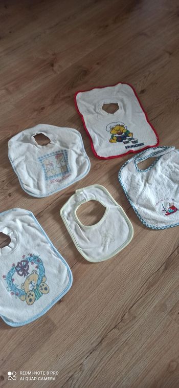 Lot de 5 bavoirs sans lacet