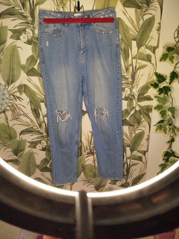 Jean mom taille 38 Kiabi