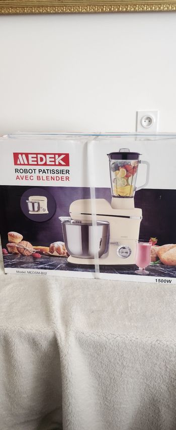 Robot pâtissier MEDEK avec blender – 1500W