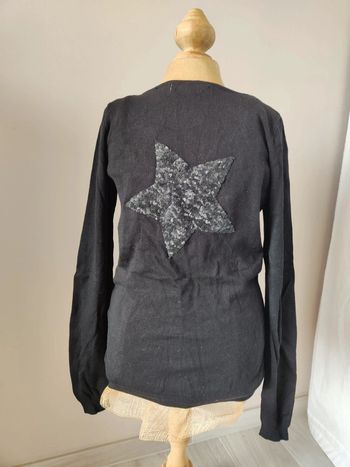 Pull noir