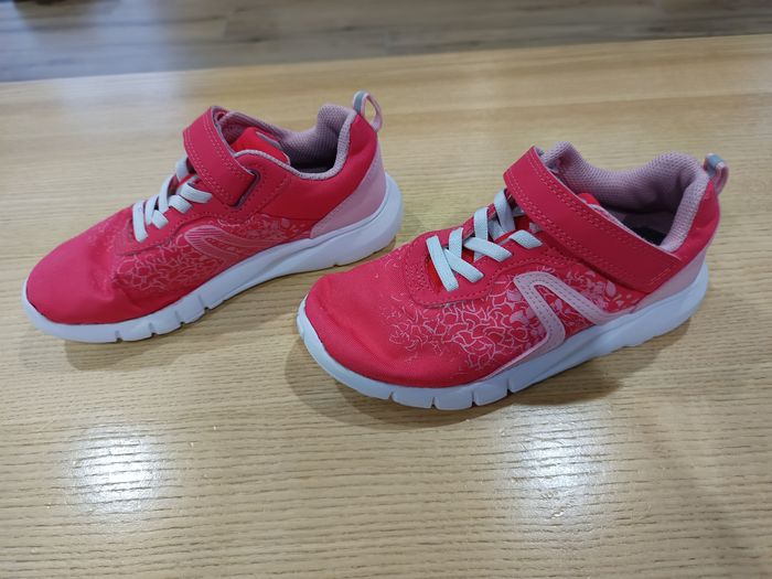 Baskets Decathlon taille 3 - photo numéro 2