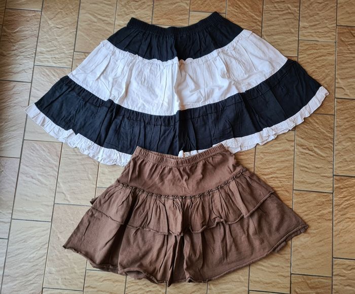 Lot 2 jupes / Taille 8 ans