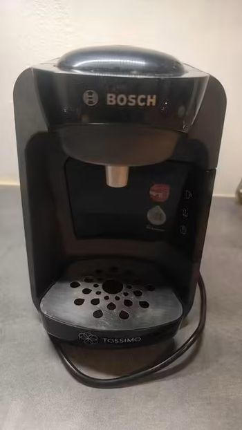 Cafetière Tassimo avec support dosettes