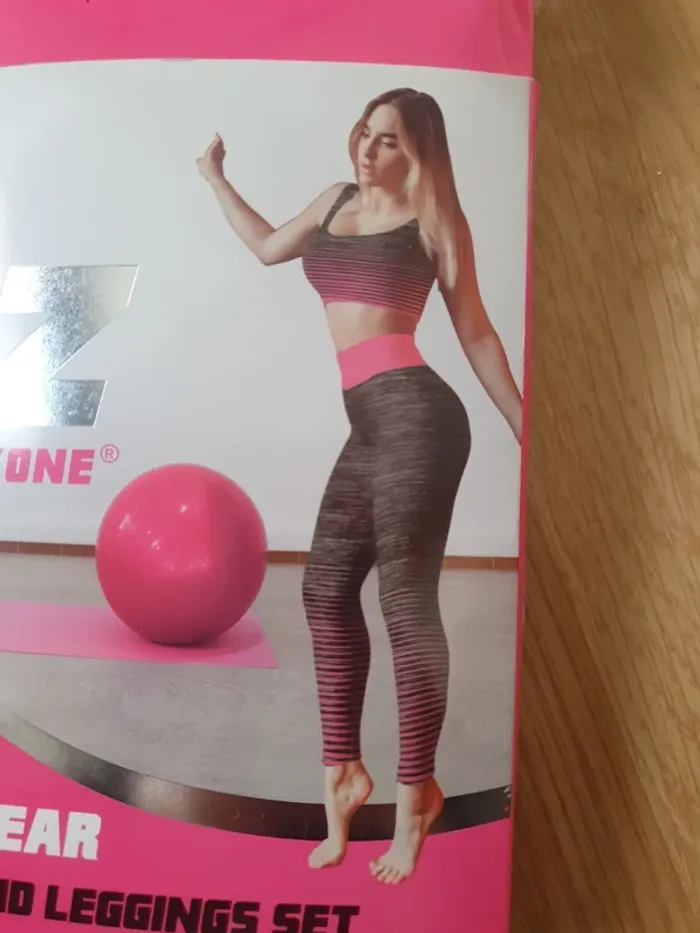 Tenu de sport fitness de marque sport zone - photo numéro 4