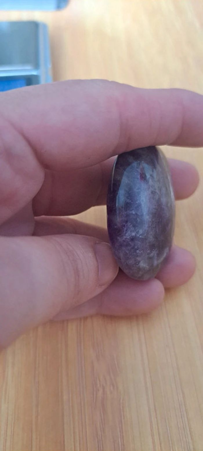 Galet poli en Améthyste – 35,48 g - photo numéro 5