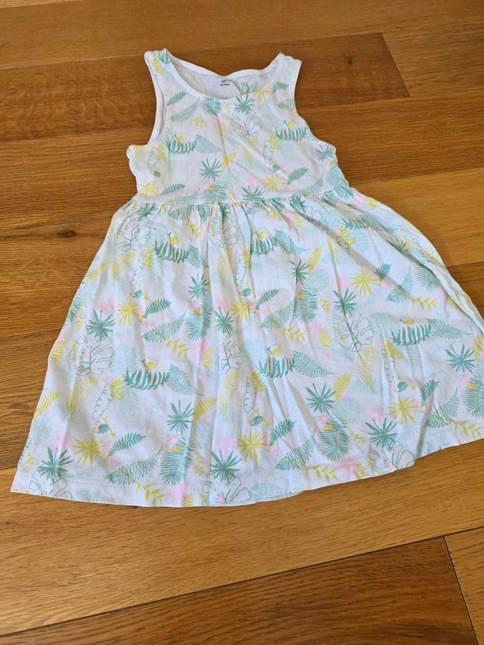 Robe sans maches