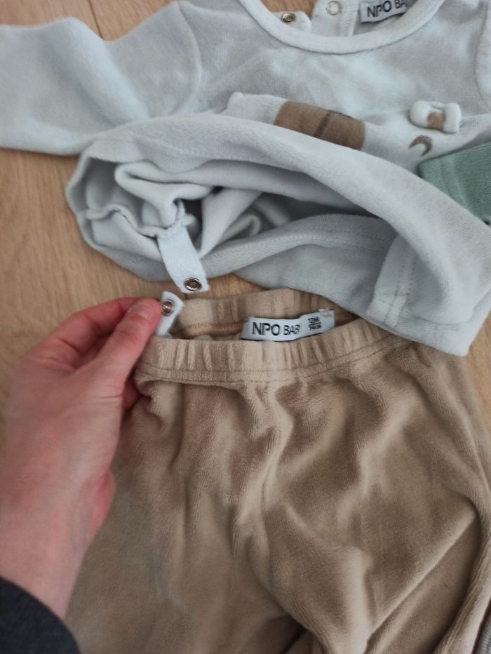 Pyjamas 2 pièces - photo numéro 5