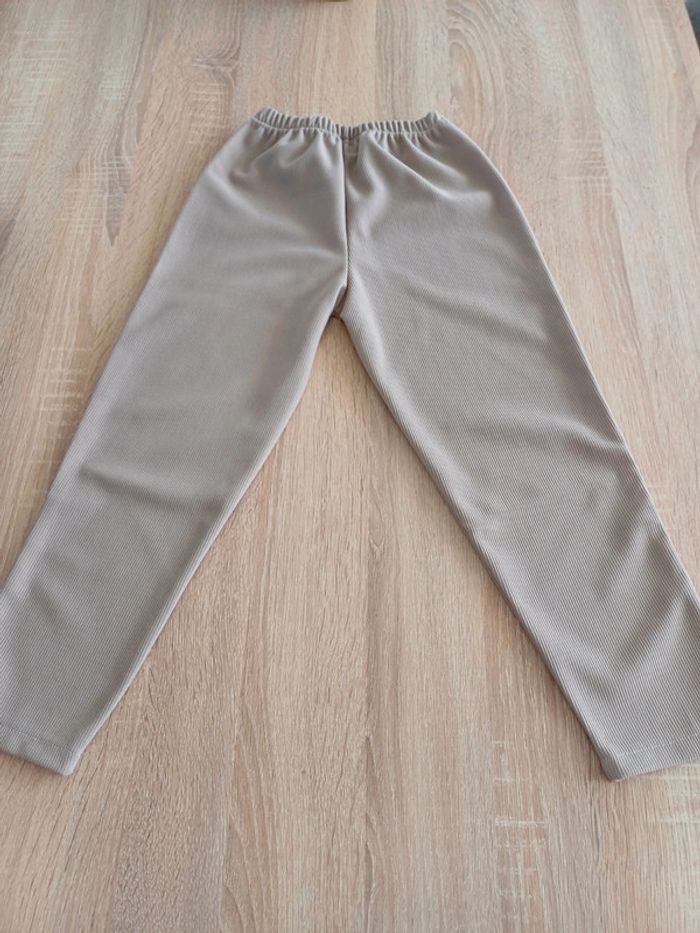 Pantalon fille 8 ans - photo numéro 2