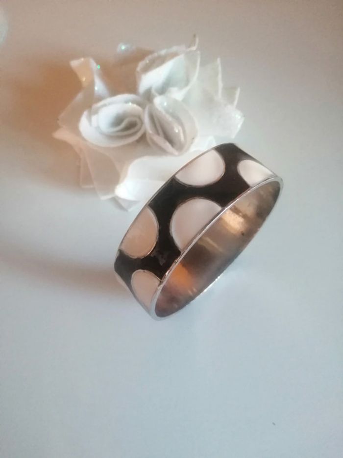 🌸Bracelet jonc noir et blanc émail Seventies "Vintage" 🌸