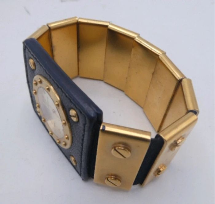 Montre miu miu - photo numéro 2