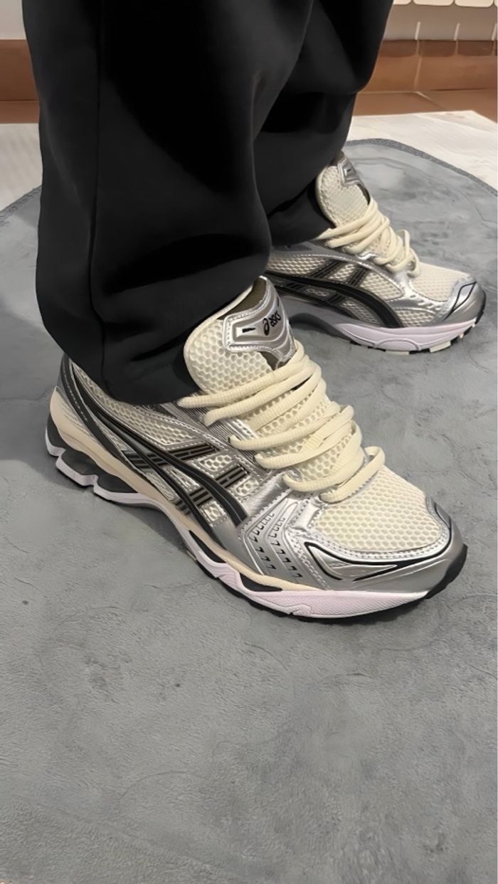 Asics kayano 14 Beige Silver - photo numéro 1
