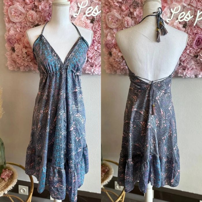 Robe d’été bohème en soie à motifs fleuris rose et bleu dos nu taille U - photo numéro 2