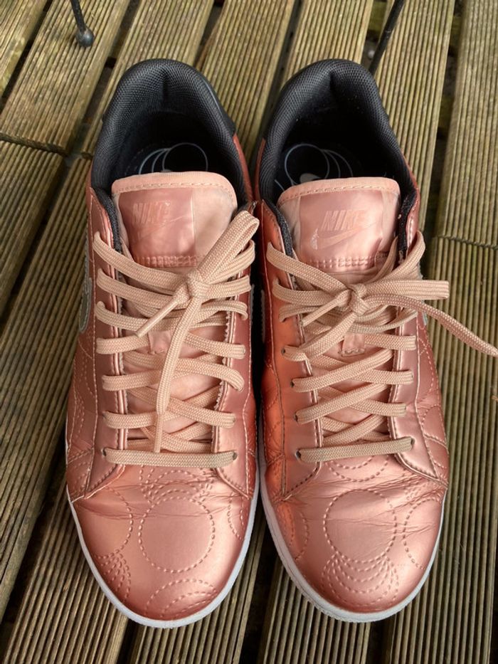 NIke Tennis Classic Metallic rose gold 🌸 Pt 40 - photo numéro 5