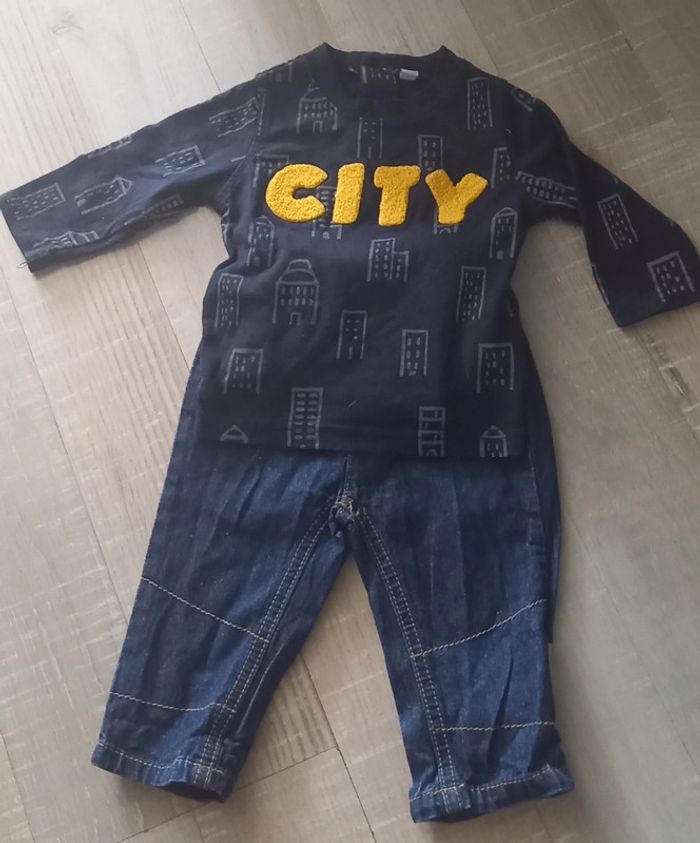 Ensemble jeans et tee shirt manches longues