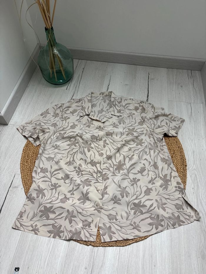 Chemisier manches courtes, beige, fleur, marron