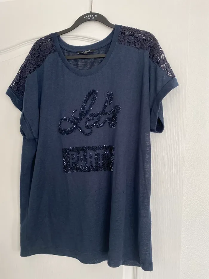 Joli T-shirt bleu