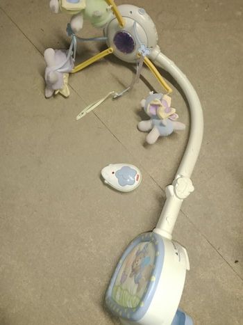 Mobile musical Fisher Price avec télécommande