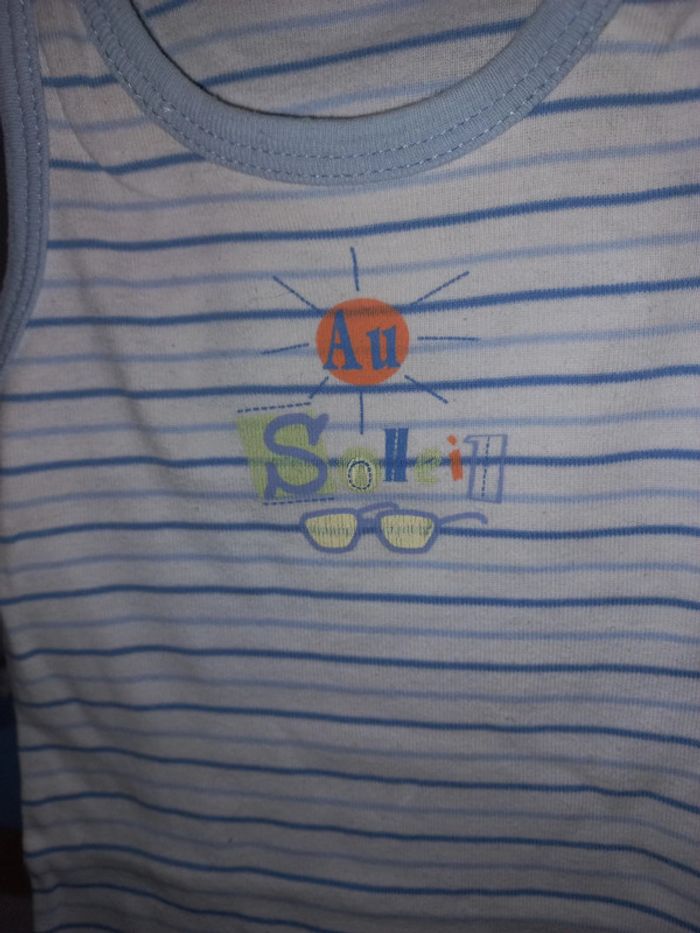 Lot 2 bodies sans manches garçon excellent état taille 6 mois - photo numéro 8