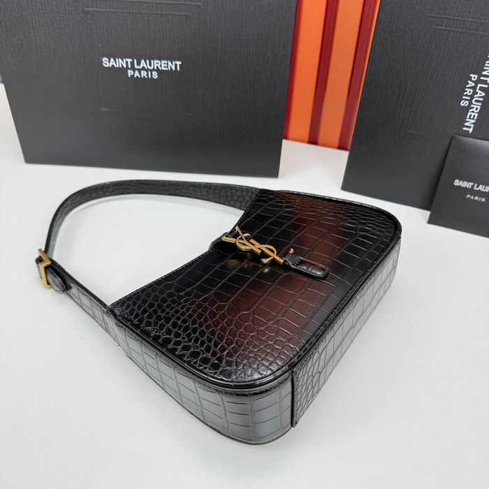 Yves Saint Laurent hobo 657228 - photo numéro 4