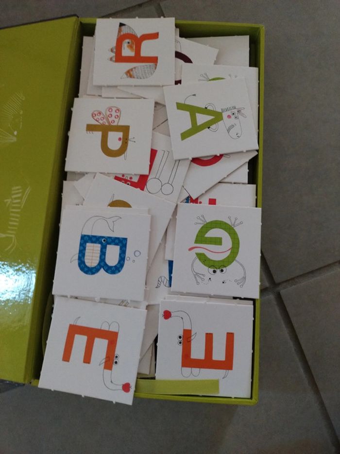 Coffret mon alphabet zinzin des animaux du zoo - photo numéro 2