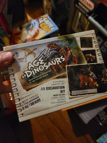 NEUF sous blister Age of Dinosaurs an excavation kit