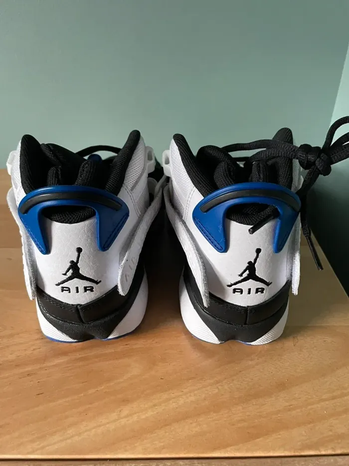 Nike enfant jumpmann taille 38,5 - photo numéro 3
