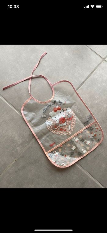 Bavoir plastique Hello Kitty